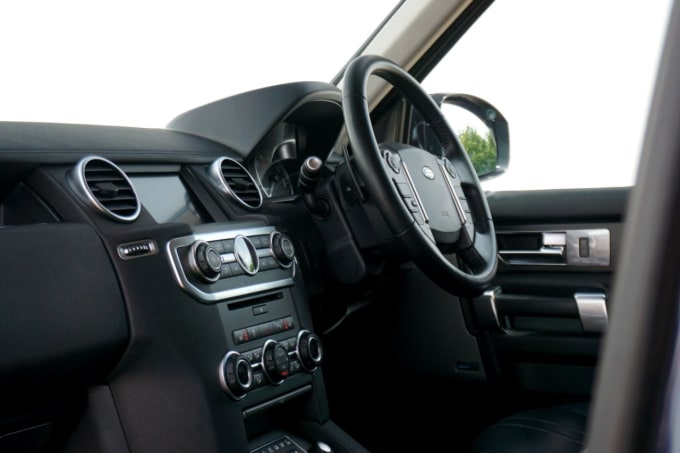 2025 Land Rover Discovery 4