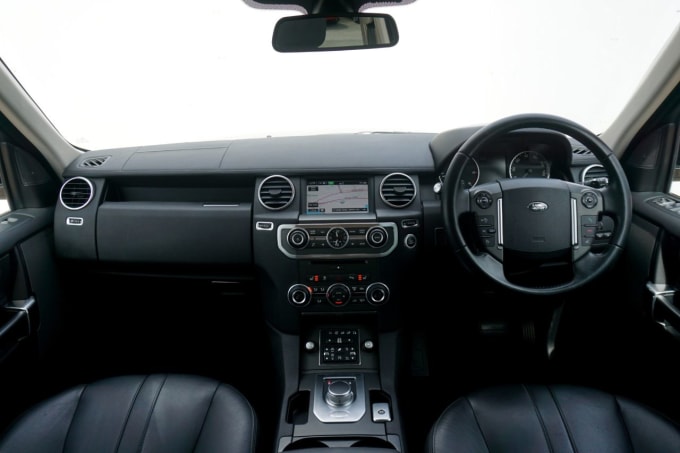 2025 Land Rover Discovery 4