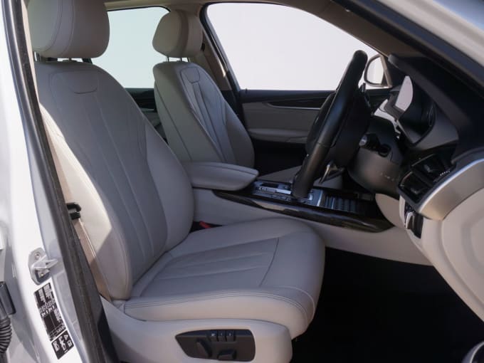2025 BMW X5