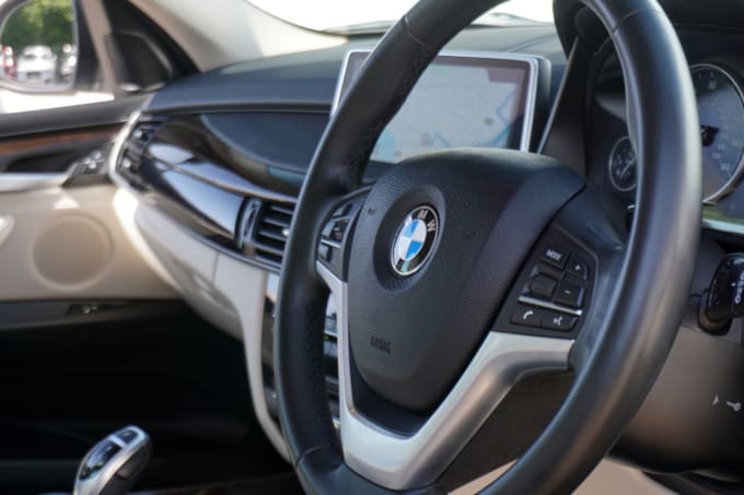 2025 BMW X5