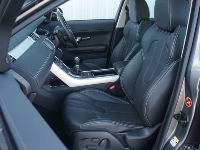 2025 Land Rover Range Rover Evoque