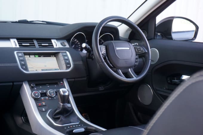 2025 Land Rover Range Rover Evoque
