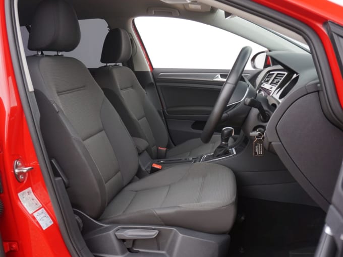 2025 Volkswagen Golf