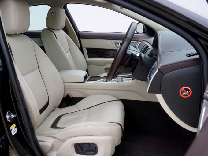 2025 Jaguar Xf