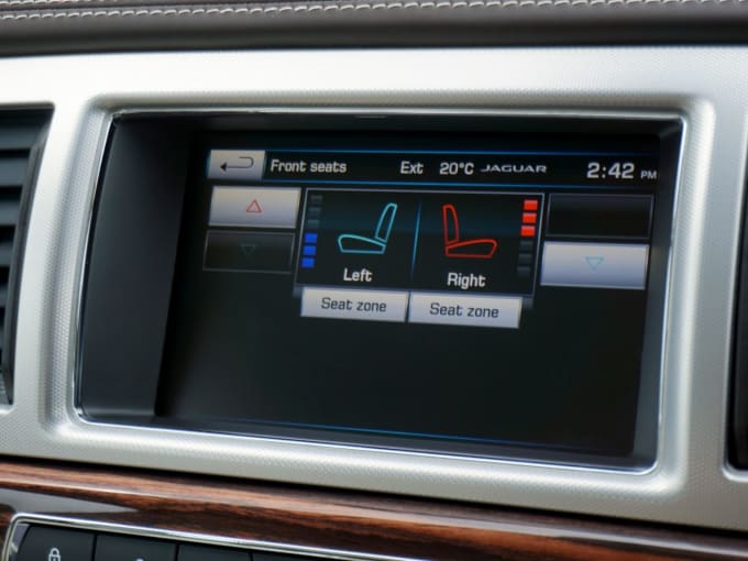 2025 Jaguar Xf