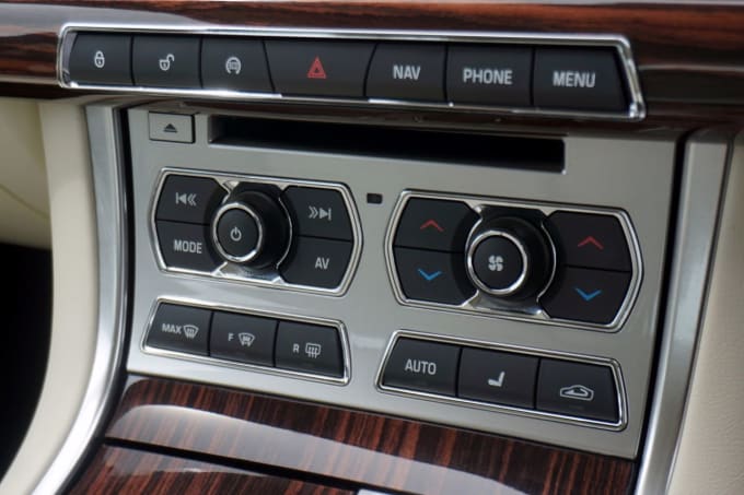 2025 Jaguar Xf