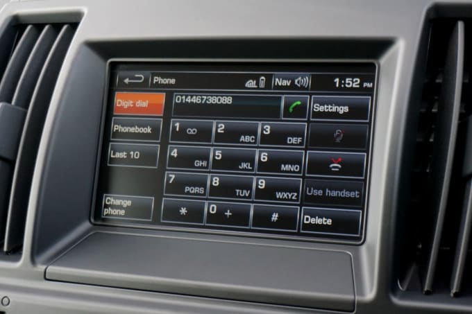 2025 Land Rover Freelander 2