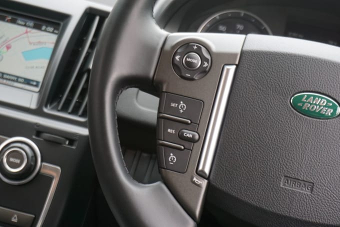 2025 Land Rover Freelander 2