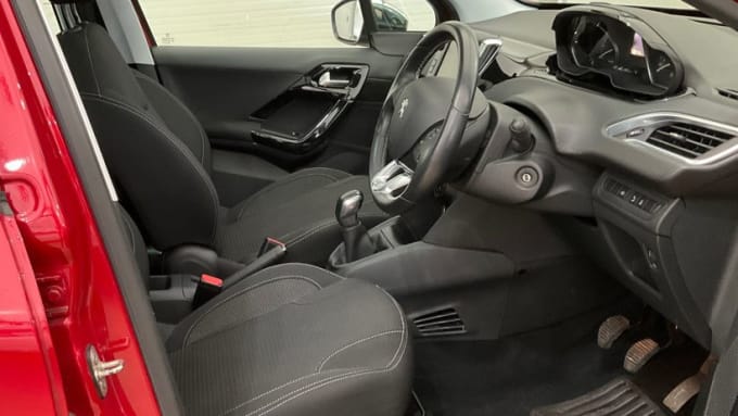 2025 Peugeot 208