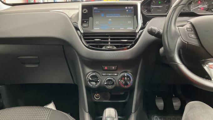 2025 Peugeot 208