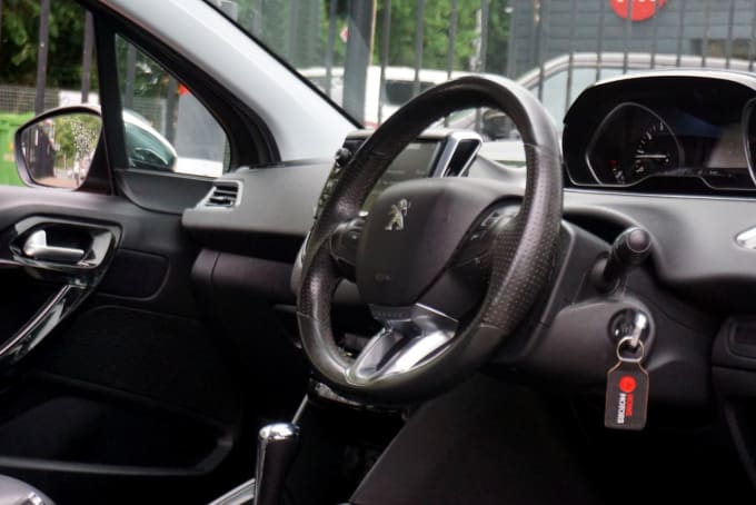 2025 Peugeot 208