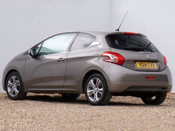 2025 Peugeot 208