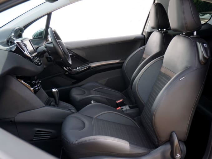 2025 Peugeot 208