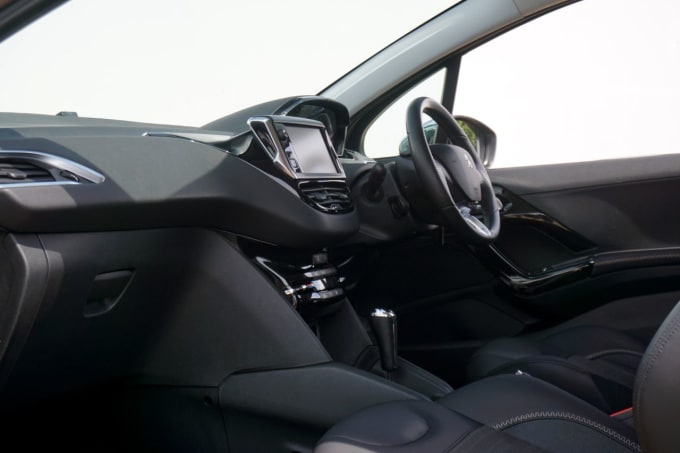 2025 Peugeot 208