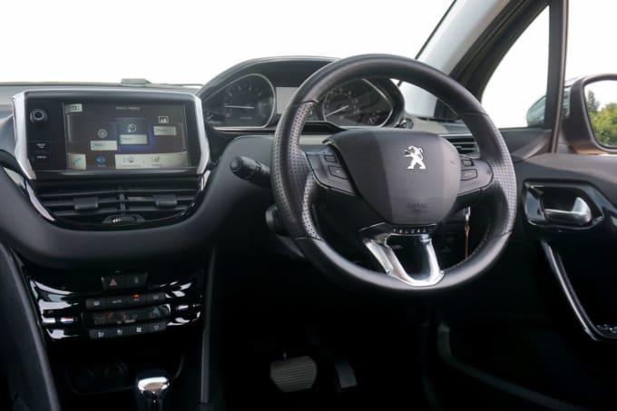2025 Peugeot 208