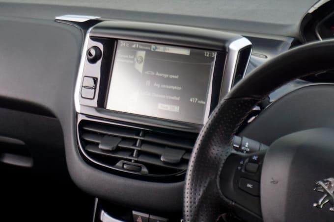 2025 Peugeot 208