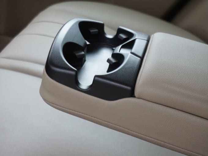 2025 Land Rover Freelander 2