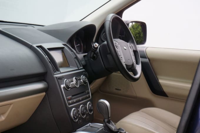 2025 Land Rover Freelander 2