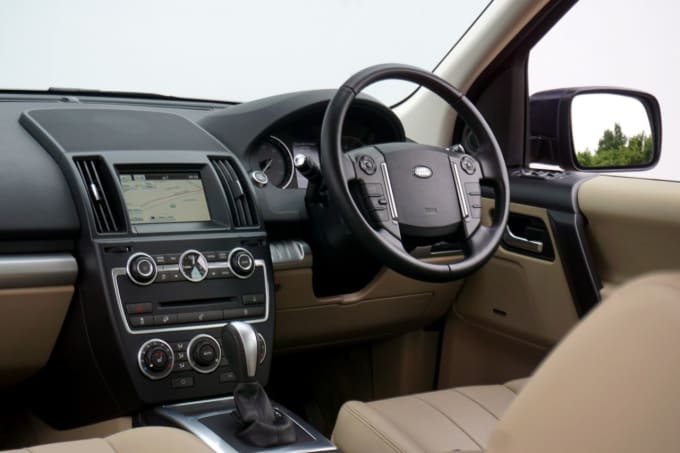 2025 Land Rover Freelander 2