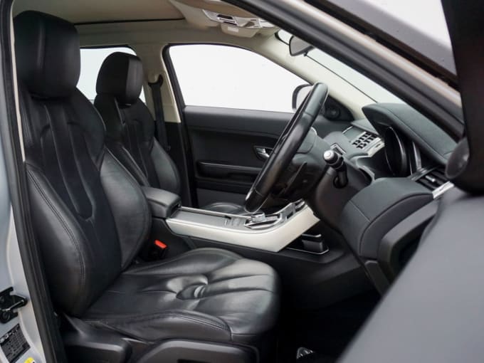 2025 Land Rover Range Rover Evoque