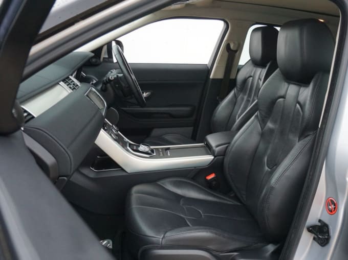 2025 Land Rover Range Rover Evoque