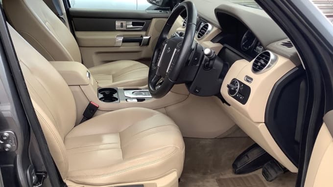 2025 Land Rover Discovery 4