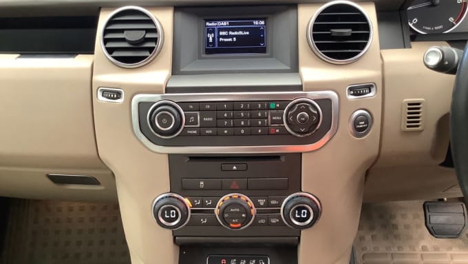 2025 Land Rover Discovery 4