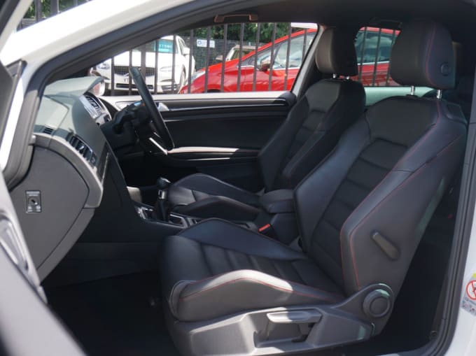 2025 Volkswagen Golf