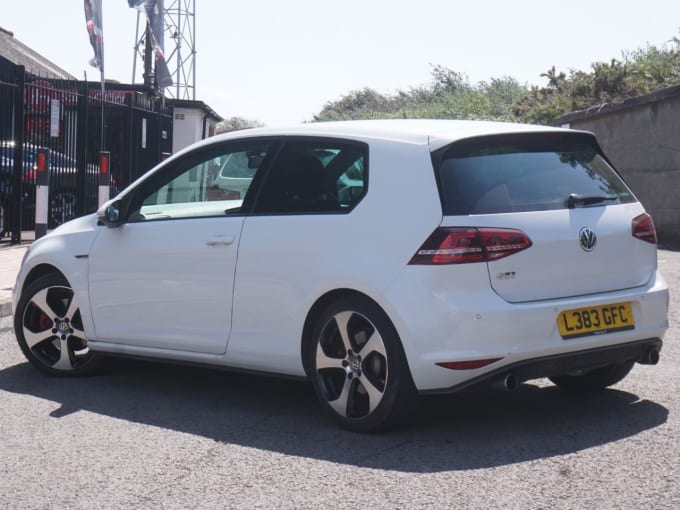 2025 Volkswagen Golf