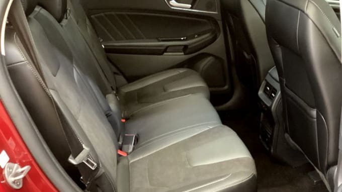 2025 Ford Edge