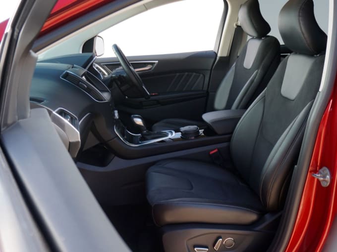 2025 Ford Edge