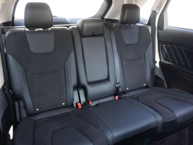 2025 Ford Edge