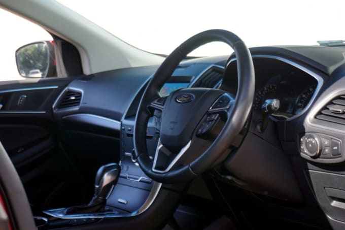 2025 Ford Edge