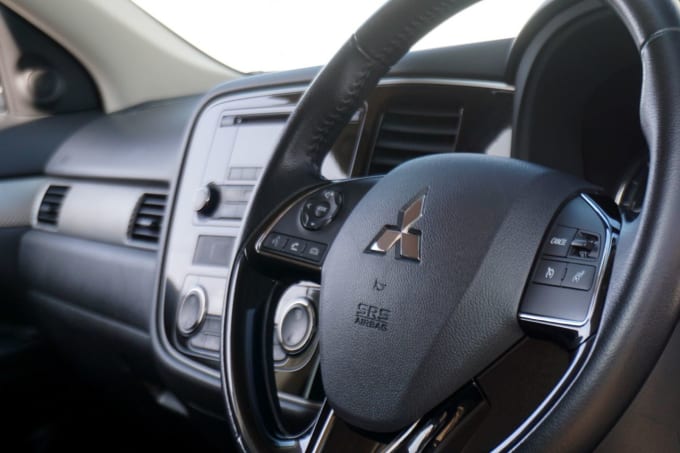 2025 Mitsubishi Outlander