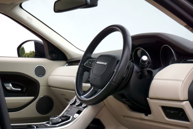 2025 Land Rover Range Rover Evoque