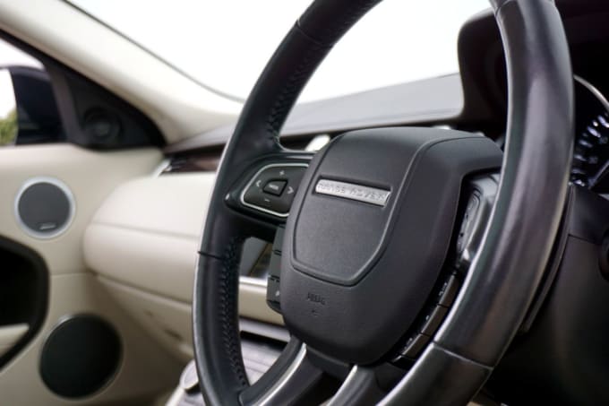 2025 Land Rover Range Rover Evoque