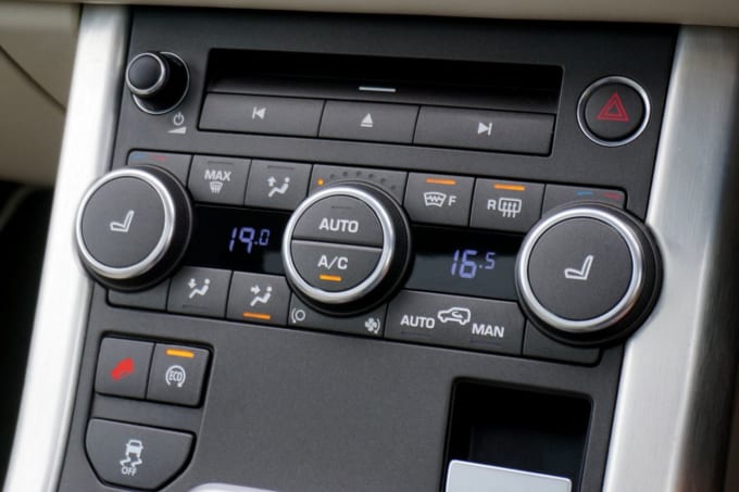2025 Land Rover Range Rover Evoque