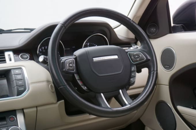 2025 Land Rover Range Rover Evoque