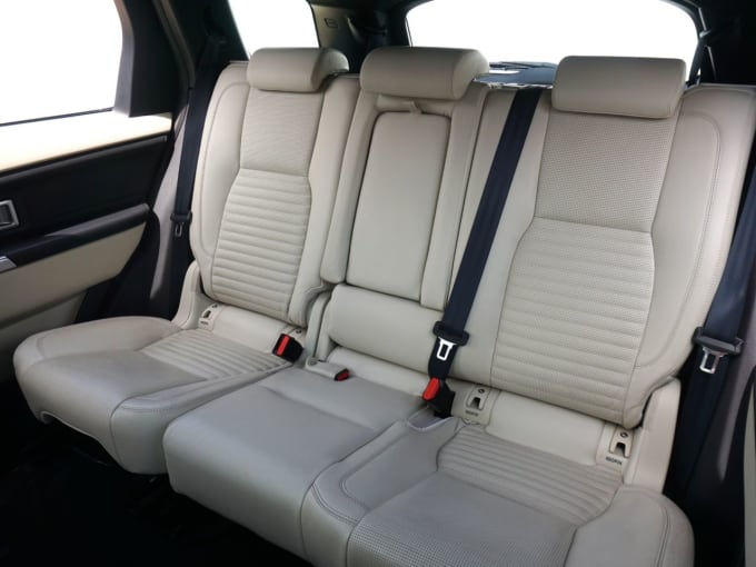 2025 Land Rover Discovery Sport
