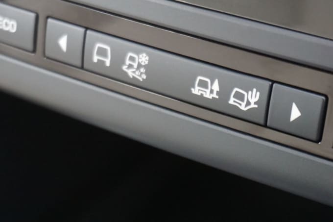 2025 Land Rover Discovery Sport