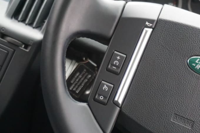 2025 Land Rover Freelander 2