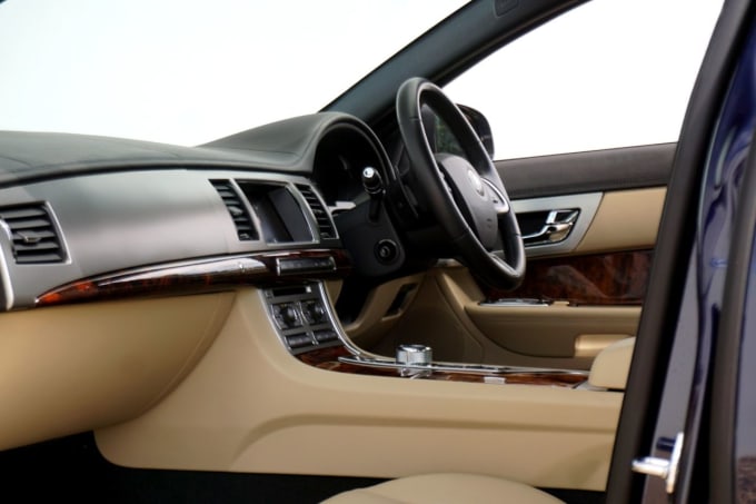 2025 Jaguar Xf