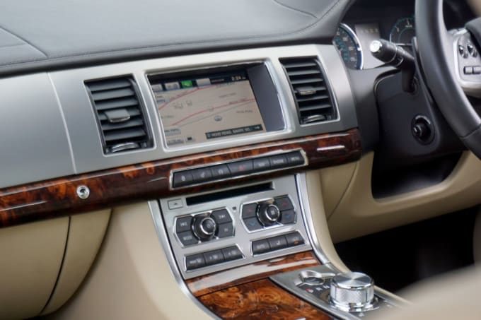 2025 Jaguar Xf