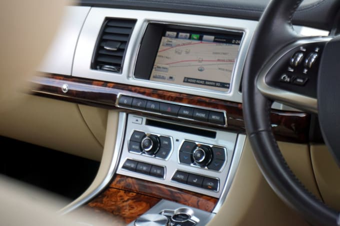 2025 Jaguar Xf