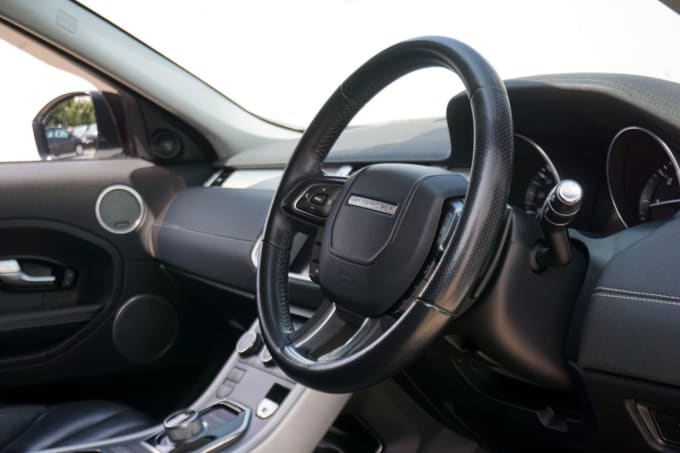 2025 Land Rover Range Rover Evoque