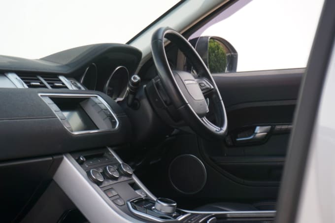 2025 Land Rover Range Rover Evoque