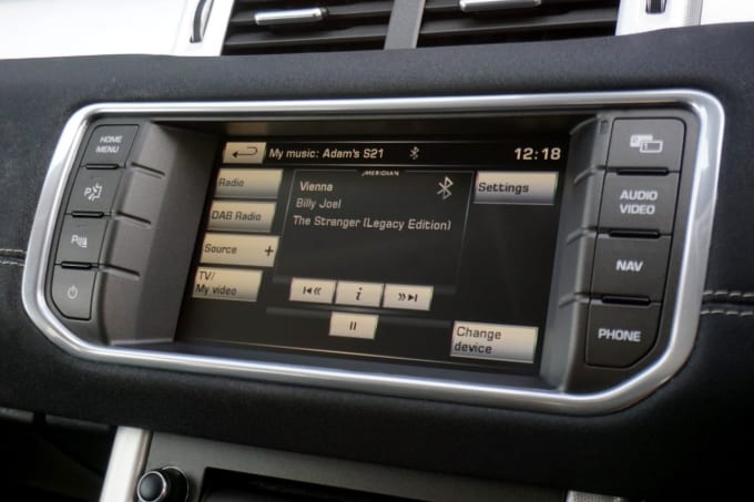 2025 Land Rover Range Rover Evoque