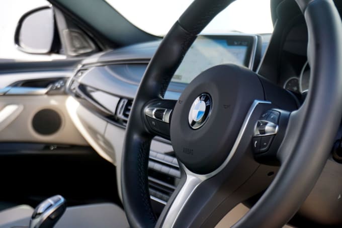 2025 BMW X6