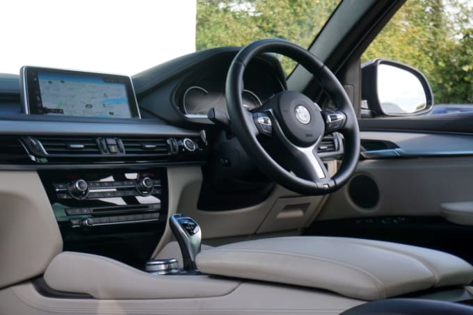2025 BMW X6
