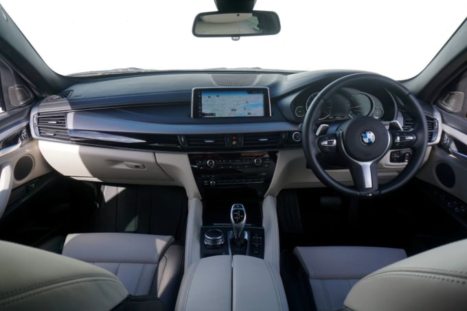 2025 BMW X6
